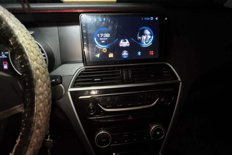 Used Leopaard CS10 2015 2.0T Manual Fashion Edition Audio And AC Panel
