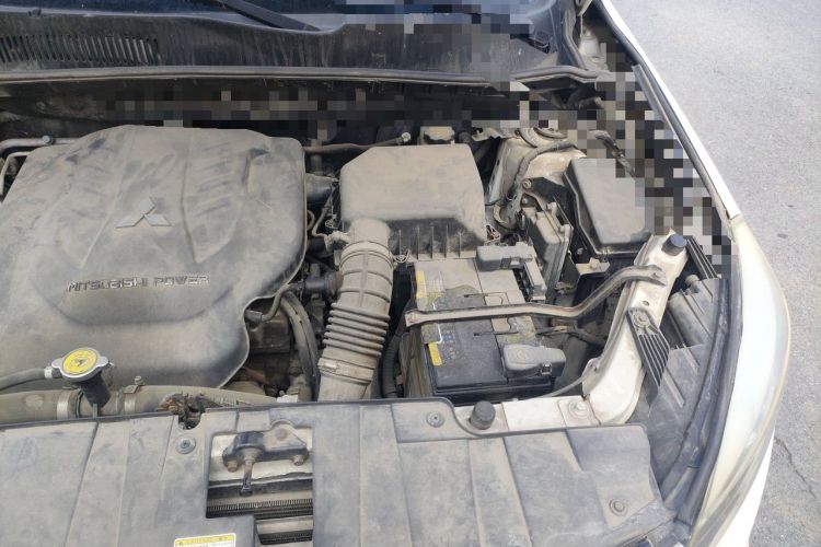 Used Leopaard CS10 2015 2.0T Manual Excellence Edition Engine Bay Left