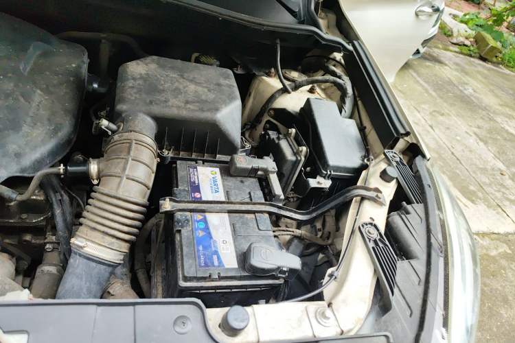Used Leopaard CS10 2015 2.0T Manual New Generation Trim Engine Bay Left