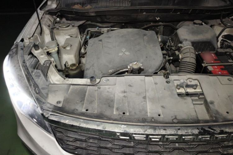Used Leopaard CS10 2015 2.0T Manual Fashion Edition Engine Bay Right