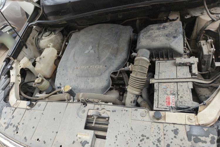 Used Leopaard CS10 2015 2.0T Manual New Generation Trim Engine Bay