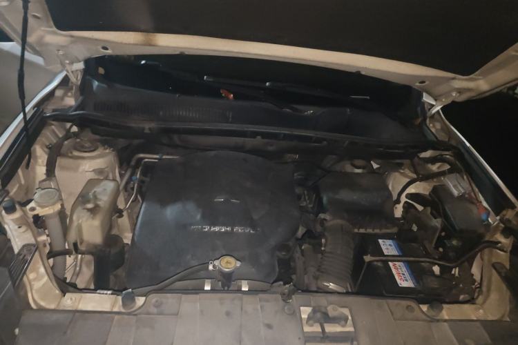 Used Leopaard CS10 2015 2.0T Manual Supreme Edition Engine Bay
