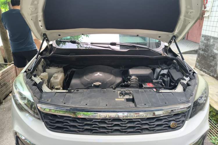 Used Leopaard CS10 2015 2.0T Manual Excellence Edition Engine Bay