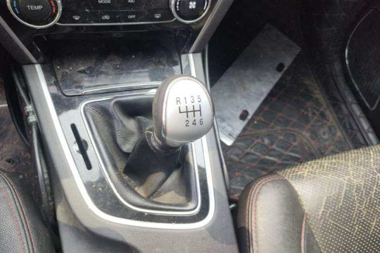 Used Leopaard CS10 2015 2.0T Manual Excellence Edition Gear Lever