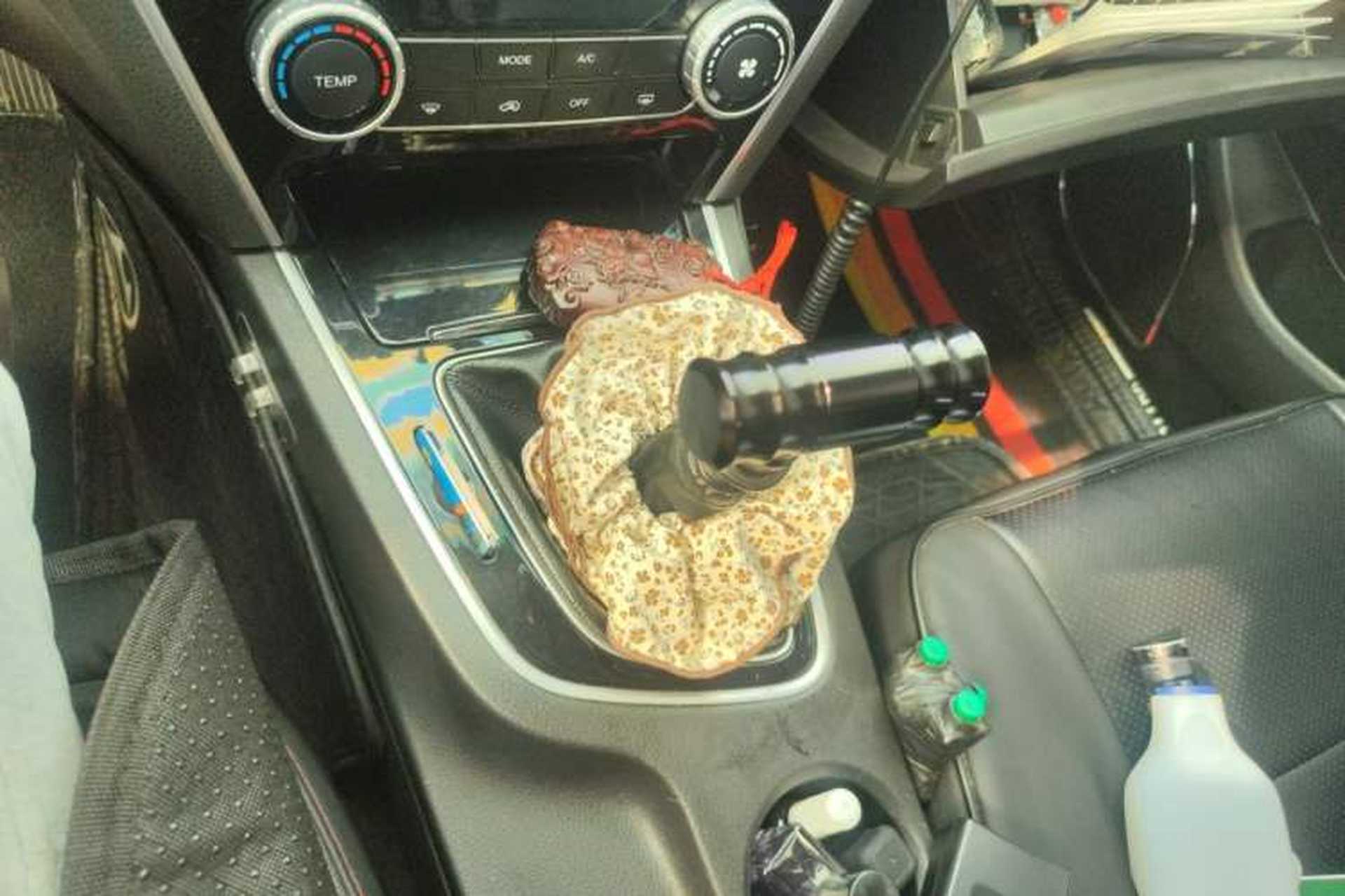 Used Leopaard CS10 2015 2.0T Manual Supreme Edition Gear Lever