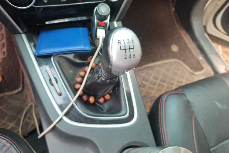 Used Leopaard CS10 2015 2.0T Manual Excellence Edition Gear Lever