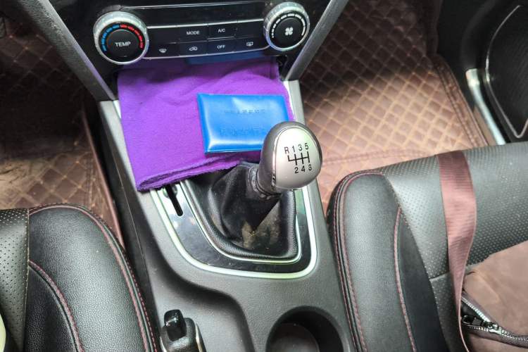Used Leopaard CS10 2015 2.0T Manual Excellence Edition Gear Lever