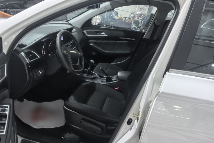 Used Leopaard CS10 2015 2.0T Manual New Generation Trim Interior 2
