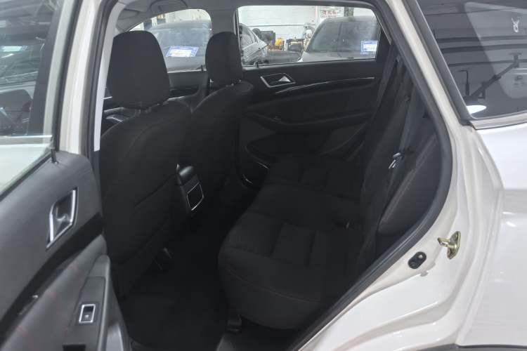 Used Leopaard CS10 2015 2.0T Manual New Generation Trim Interior 3