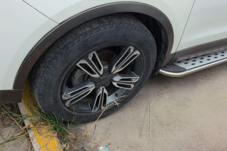 Used Leopaard CS10 2015 2.0T Manual Fashion Edition Left Front Wheel Hub