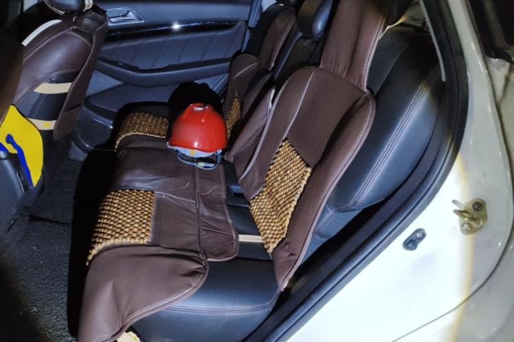 Used Leopaard CS10 2015 2.0T Manual Fashion Edition Left Rear Seat