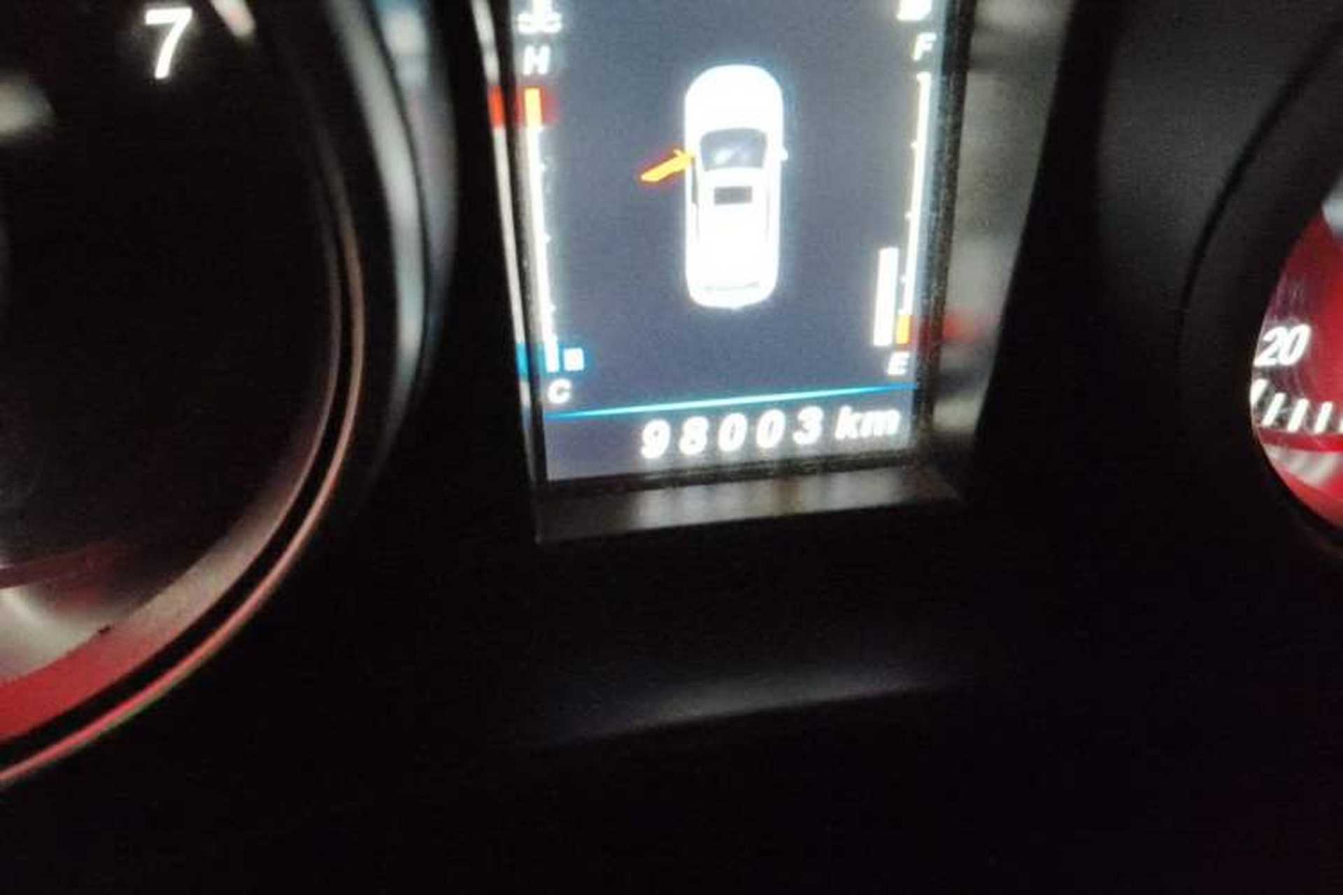Used Leopaard CS10 2015 2.0T Manual Fashion Edition Odometer Close Up