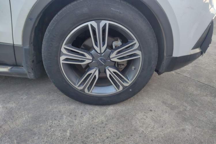 Used Leopaard CS10 2015 2.0T Manual Supreme Edition Right Front Wheel Hub