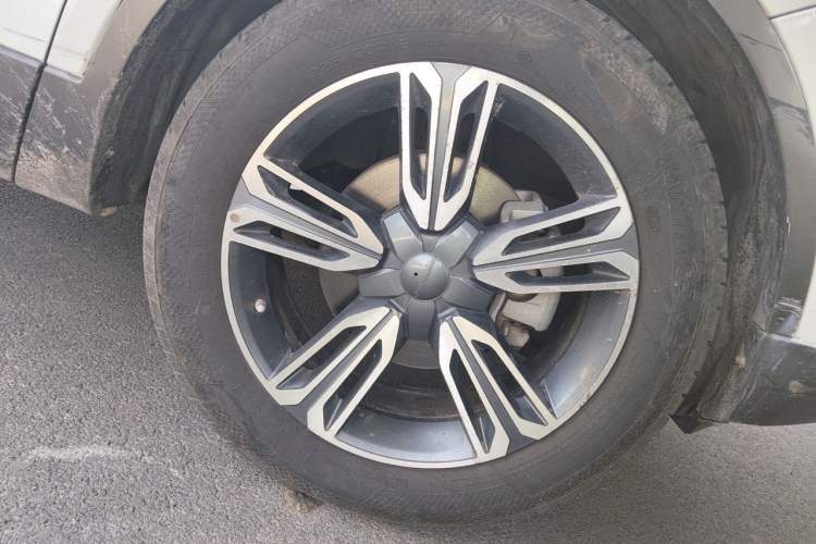 Used Leopaard CS10 2015 2.0T Manual Excellence Edition Right Front Wheel Hub