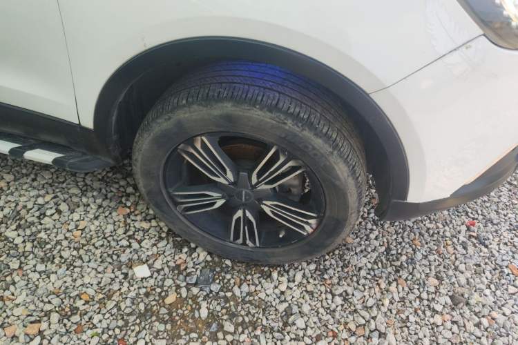 Used Leopaard CS10 2015 2.0T Manual Supreme Edition Right Front Wheel Hub