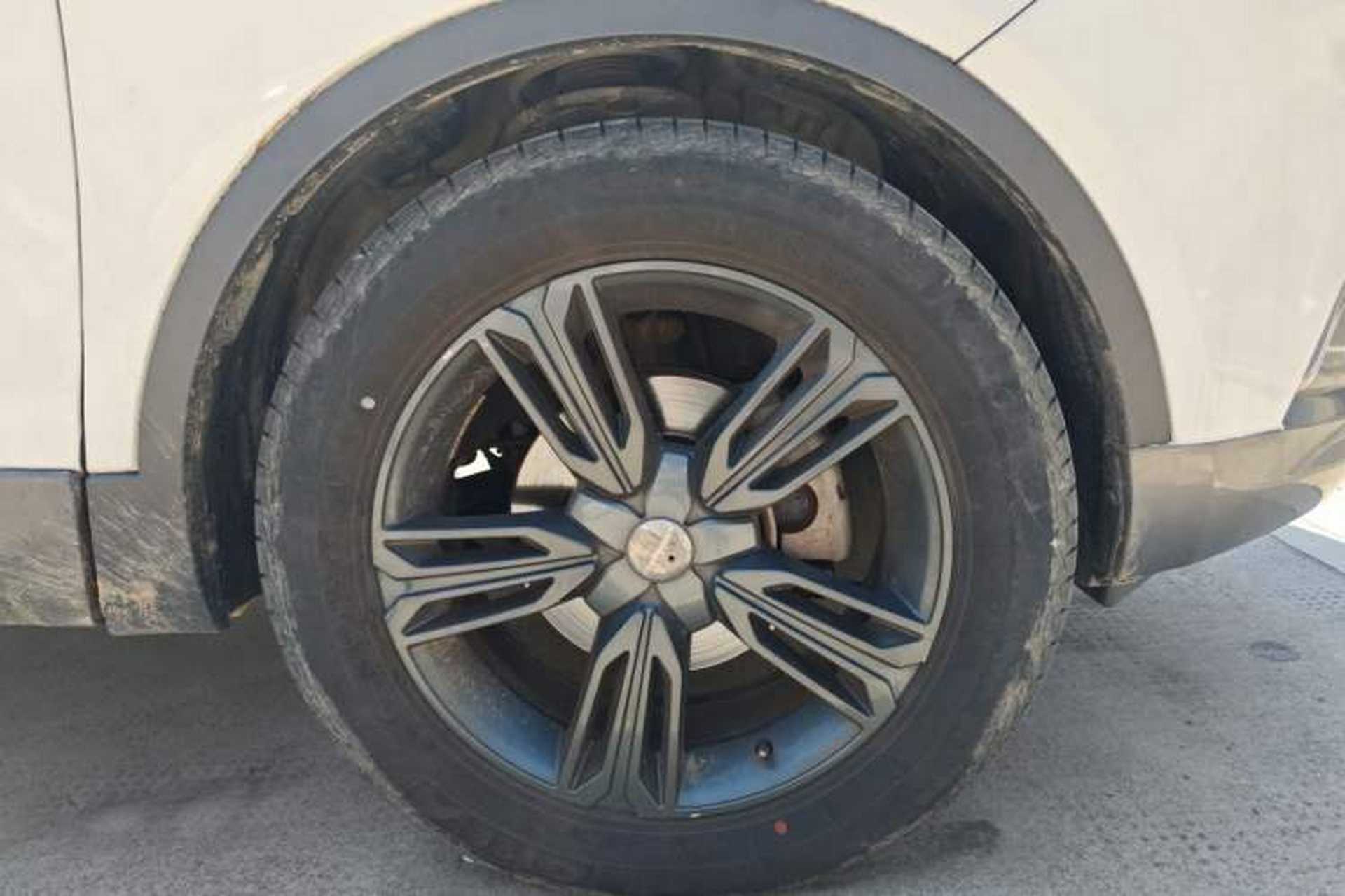 Used Leopaard CS10 2015 2.0T Manual Fashion Edition Right Front Wheel Hub