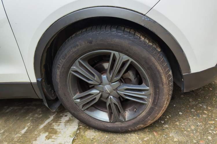 Used Leopaard CS10 2015 2.0T Manual New Generation Trim Right Front Wheel Hub