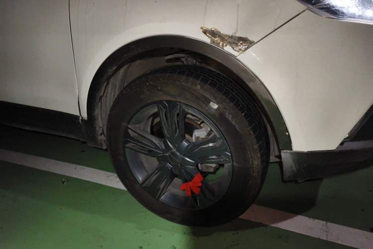 Used Leopaard CS10 2015 2.0T Manual Fashion Edition Right Front Wheel Hub