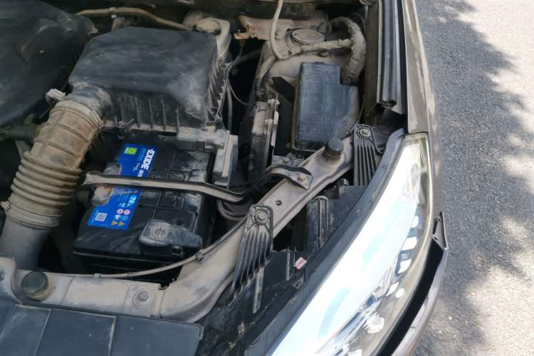Used Leopaard CS10 2015 2.0T Manual Fashion Edition Engine Bay Left