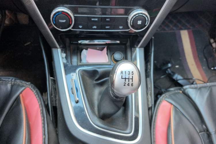 Used Leopaard CS10 2015 2.0T Manual Excellence Edition Gear Lever