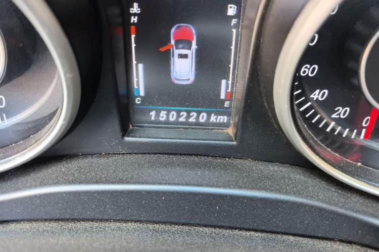 Used Leopaard CS10 2015 2.0T Manual Excellence Edition Odometer Close Up