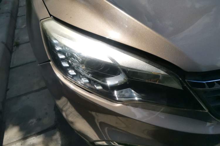 Used Leopaard CS10 2015 2.0T Manual Fashion Edition Right Front Headlight
