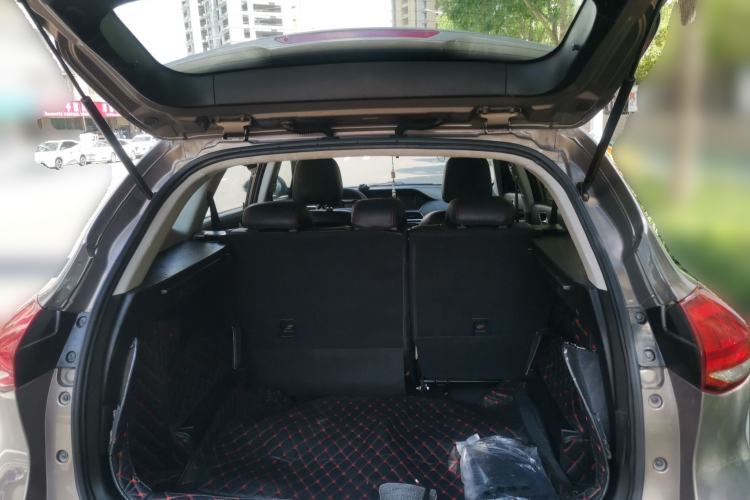 Used Leopaard CS10 2015 2.0T Manual Fashion Edition Trunk