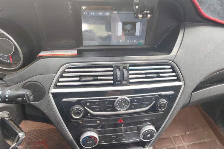 Used Leopaard CS10 2016 2.0T Manual Excellence Edition Audio And AC Panel