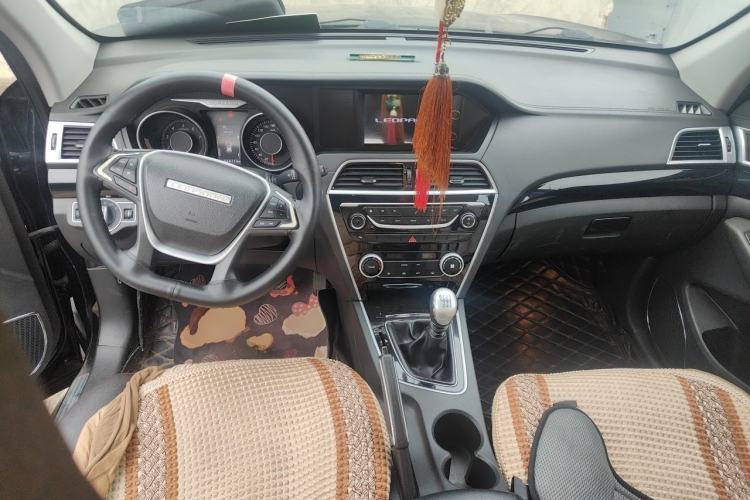 Used Leopaard CS10 2016 2.0T Manual Excellence Edition Center Console
