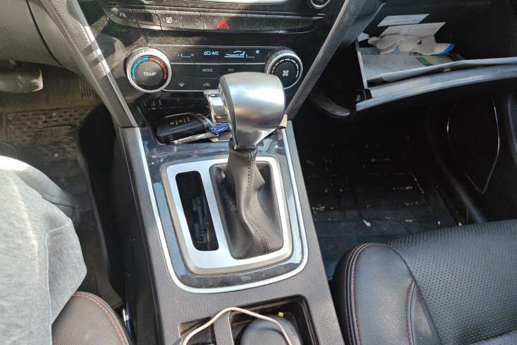 Used Leopaard CS10 2016 2.0T Automatic Luxury Version Gear Lever
