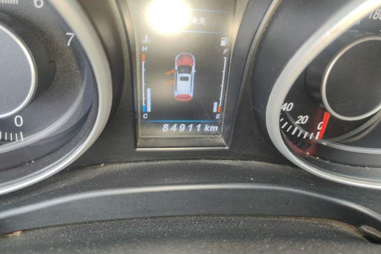 Used Leopaard CS10 2016 2.0T Manual Excellence Edition Odometer Close Up