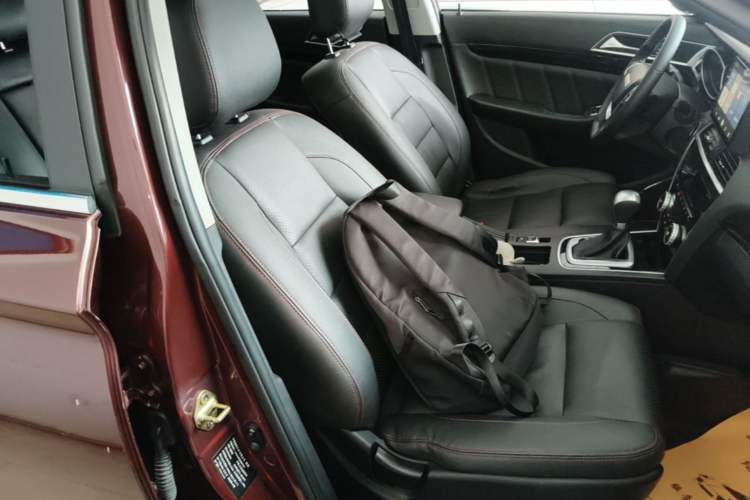 Used Leopaard CS10 2016 2.0T Automatic Luxury Version Right Front Seat