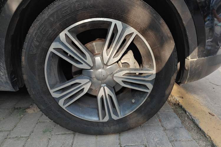 Used Leopaard CS10 2016 2.0T Automatic Luxury Version Right Front Wheel Hub