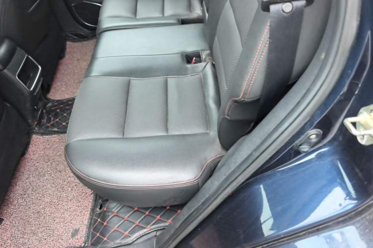 Used Leopaard CS10 2016 2.0T Automatic Luxury Version Left Rear Seat