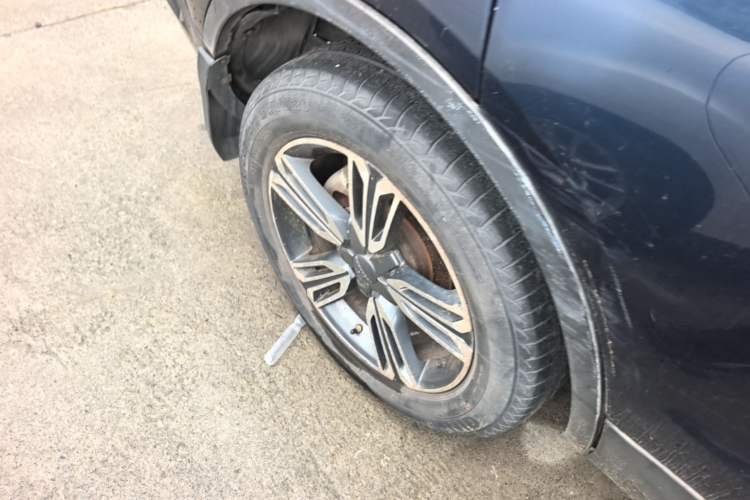 Used Leopaard CS10 2016 2.0T Automatic Luxury Version Right Rear Wheel Hub