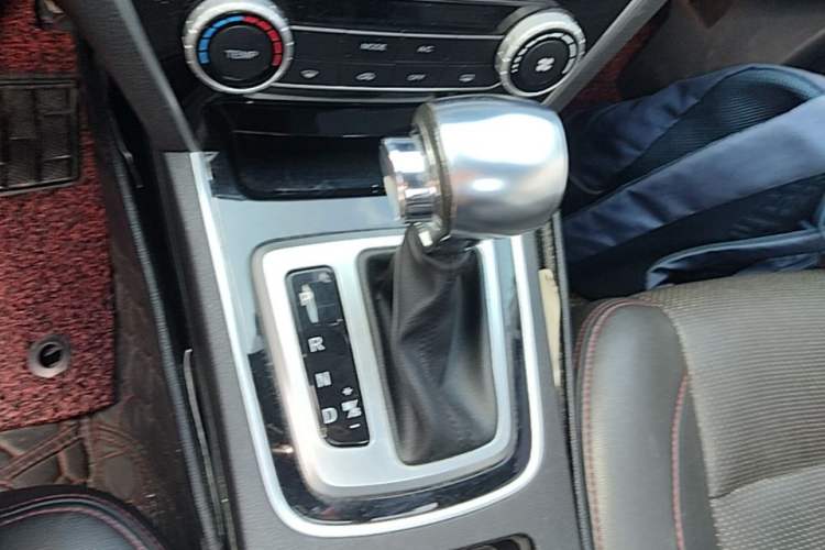 Used Leopaard CS10 2016 2.0T Automatic Luxury Version Gear Lever