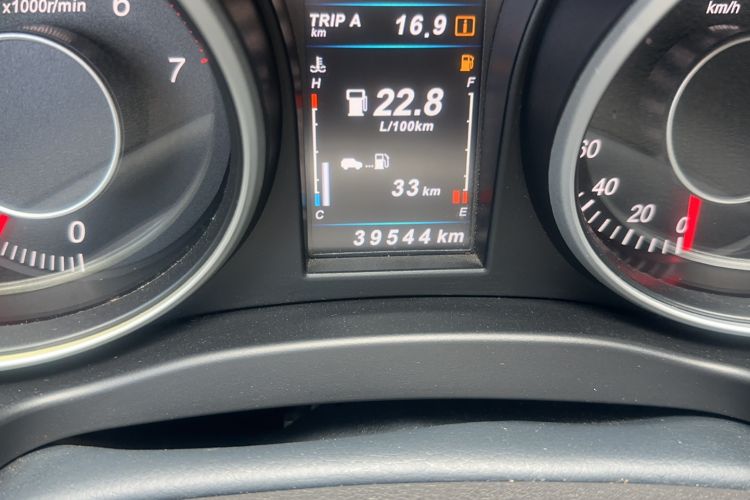 Used Leopaard CS10 2016 2.0T Automatic Luxury Version Odometer Close Up