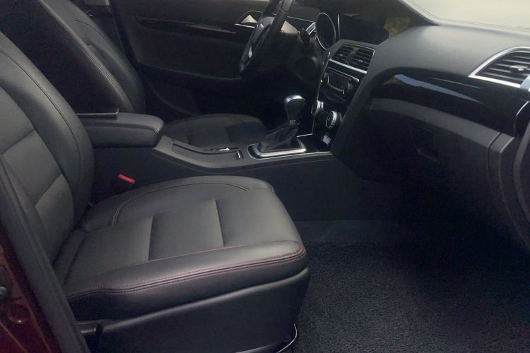Used Leopaard CS10 2016 2.0T Automatic Luxury Version Right Front Seat