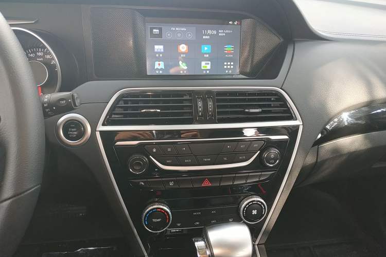 Used Leopaard CS10 2016 2.0T Automatic Luxury Version Audio And AC Panel
