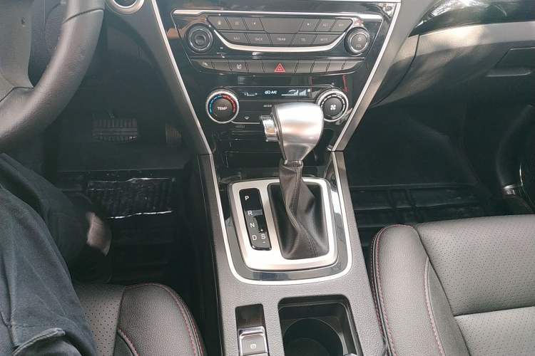 Used Leopaard CS10 2016 2.0T Automatic Luxury Version Gear Lever