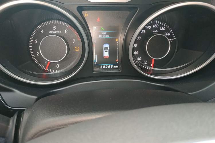 Used Leopaard CS10 2016 2.0T Automatic Luxury Version Odometer Close Up