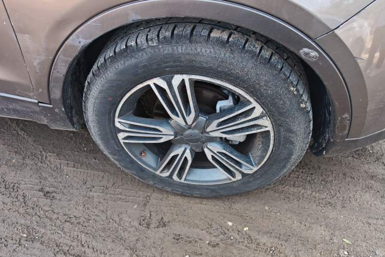 Used Leopaard CS10 2016 2.0T Automatic Luxury Version Right Front Wheel Hub
