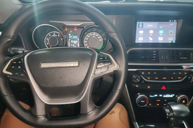 Used Leopaard CS10 2016 2.0T Automatic Luxury Version Center Console