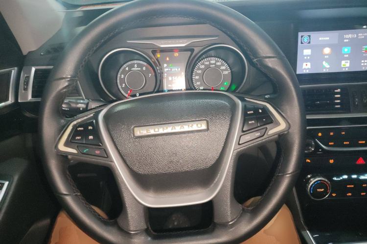 Used Leopaard CS10 2016 2.0T Automatic Luxury Version Steering Wheel