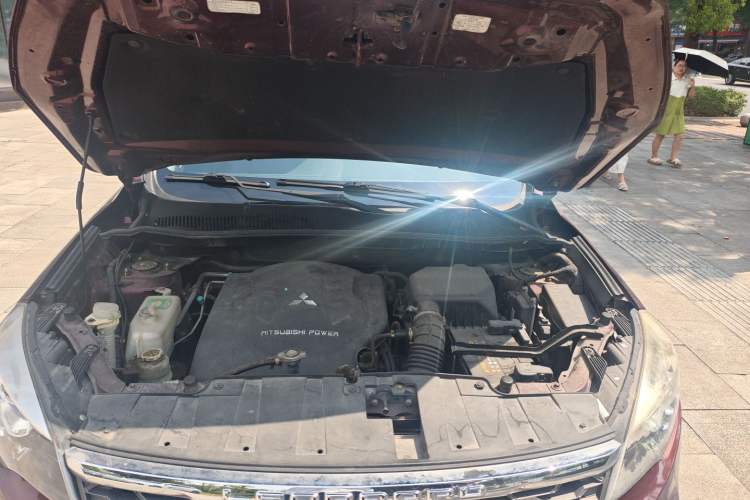 Used Leopaard CS10 2016 2.0T Automatic Luxury Version Engine Bay