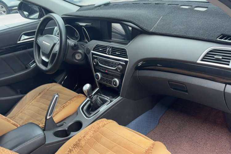 Used Leopaard CS10 2016 2.0T Manual Fashion Edition Interior 2