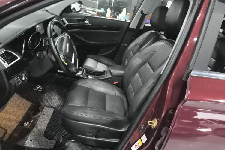 Used Leopaard CS10 2016 2.0T Automatic Luxury Edition Left Front Seat
