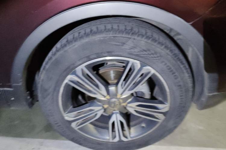 Used Leopaard CS10 2016 2.0T Automatic Luxury Version Right Front Wheel Hub