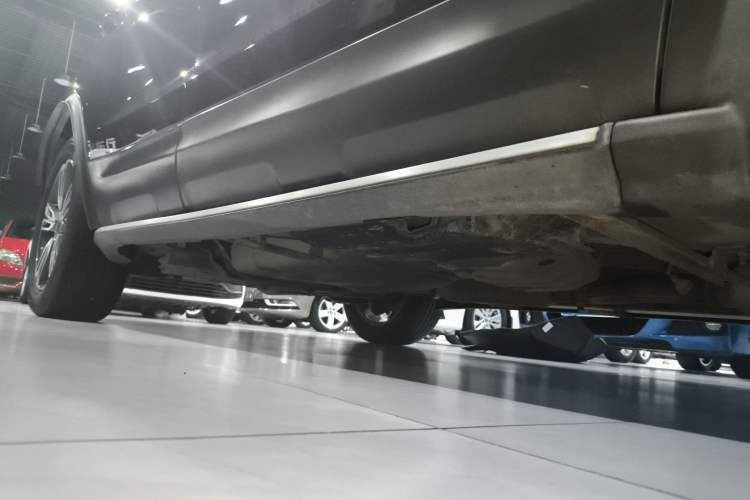 Used Leopaard CS10 2016 2.0T Automatic Luxury Edition Right Side Sill
