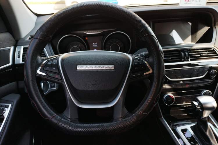 Used Leopaard CS10 2016 2.0T Automatic Luxury Version Steering Wheel